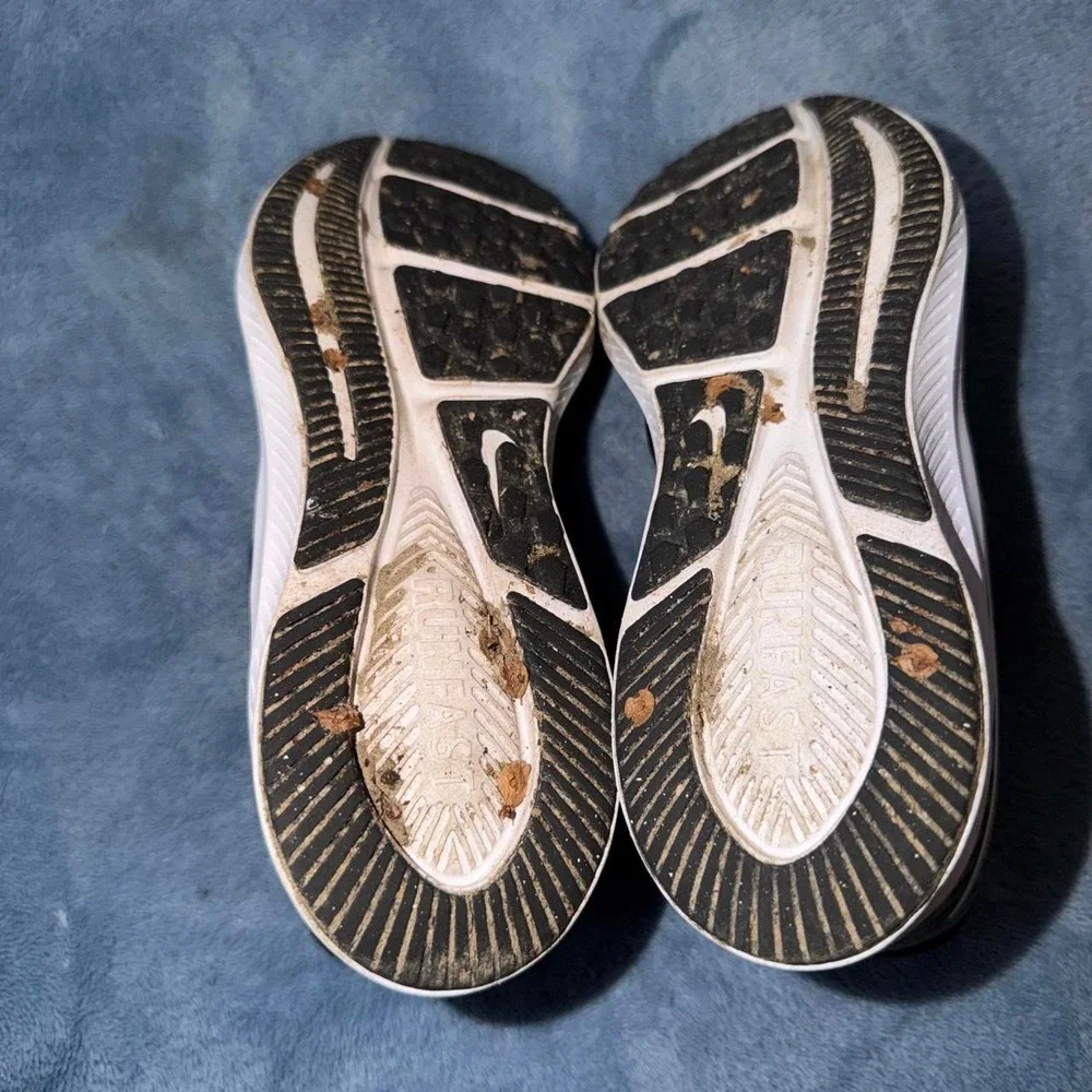 Nike Star Runner 2.0 black sneakers